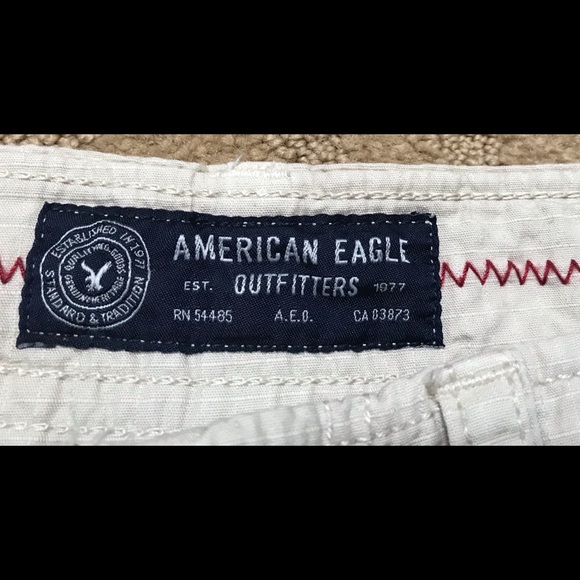 American Eagle Classic Cargo Shorts - Picture 3 of 3
